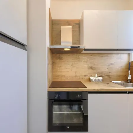 Enka By Interhome Pula