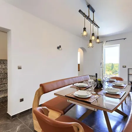 Holiday home Enka By Interhome