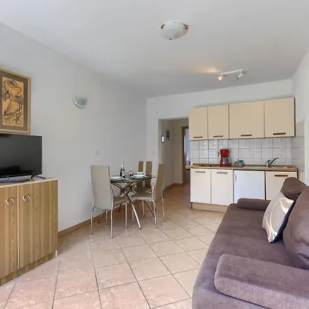 Holiday home Enka By Interhome