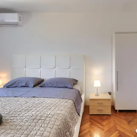 Holiday home Enka By Interhome